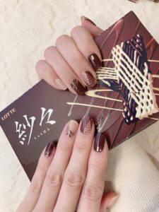 ロッテ 紗々 のネイルシールが話題 ダイソーとのコラボ おうちネイルnavi